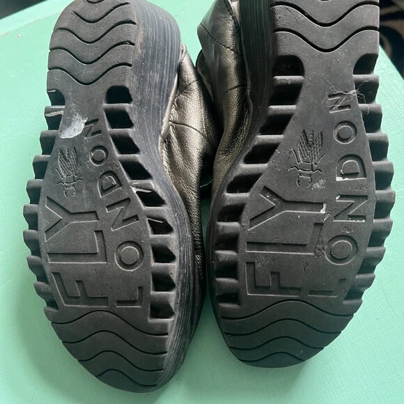 women's Fly London strappy wedge size 38/ 7.5-8 - Picture 6 of 8